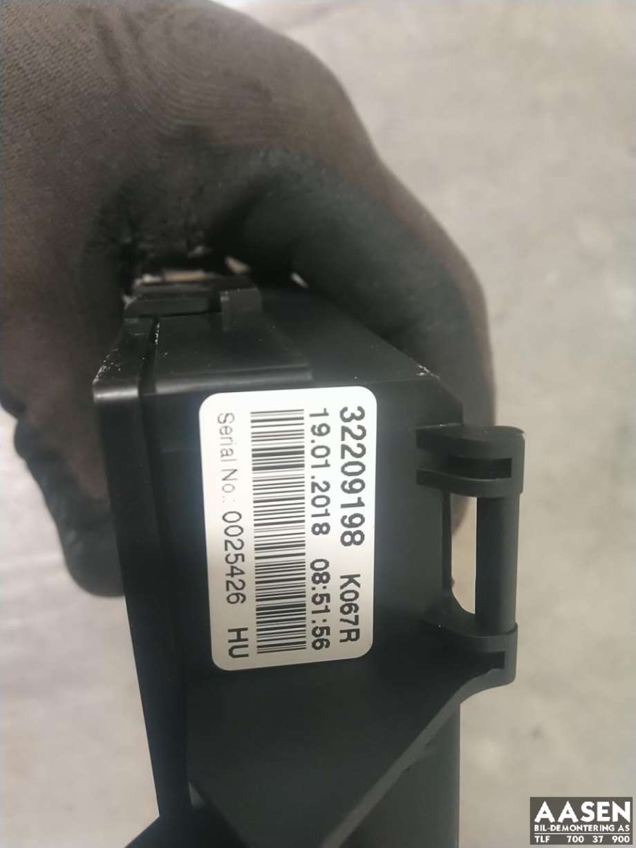 Sikringsboks kupe til Volvo XC90 2015-2025 (Type II)  (32209198|)