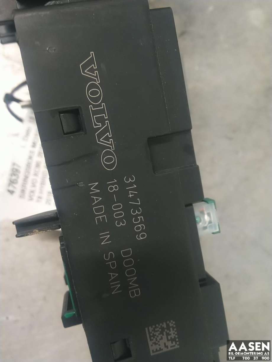 Sikringsboks motorrom til Volvo XC90 2015-2025 (Type II)  (31676132|)