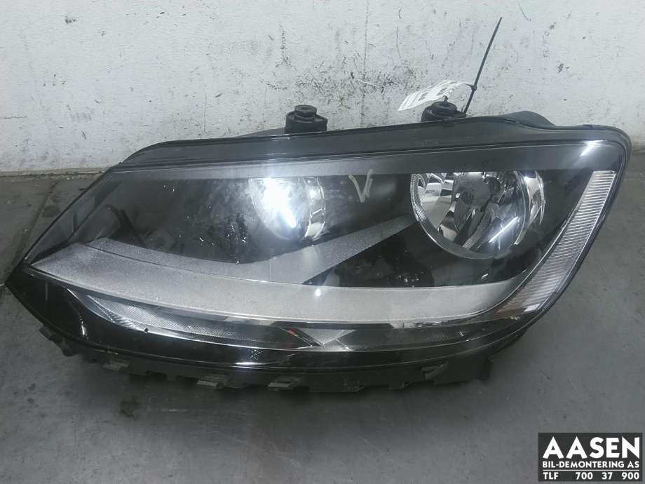 Frontlykt venstre halogen til VW Sharan 2010-->> (Type II) (7N1 941 005 B|)