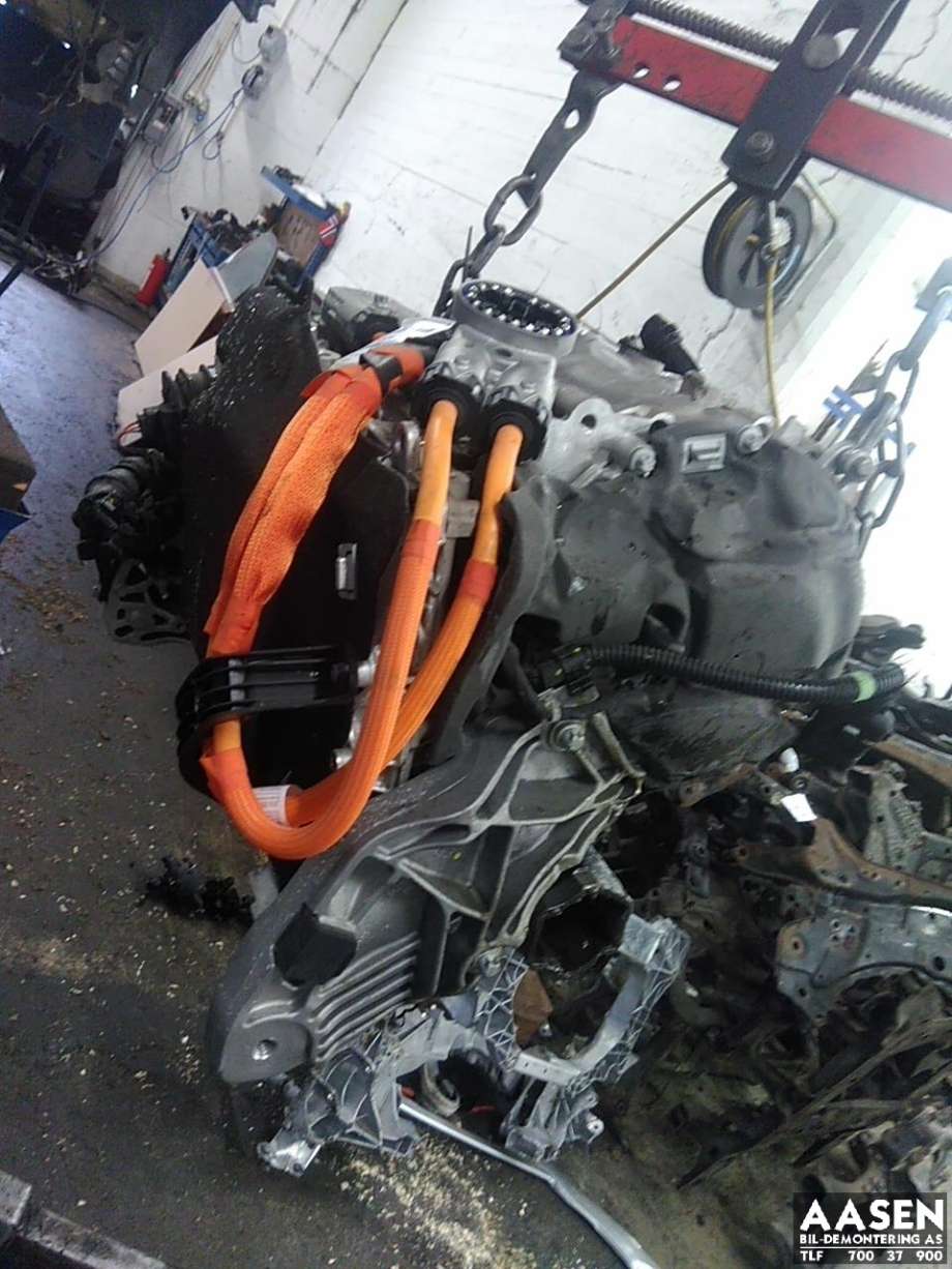 Motor elbil foran til BMW i5 2024-->> (G60/G61) (G60/G61) (12 33 5 A69 3E8|12 33 5 B60 7D3|)