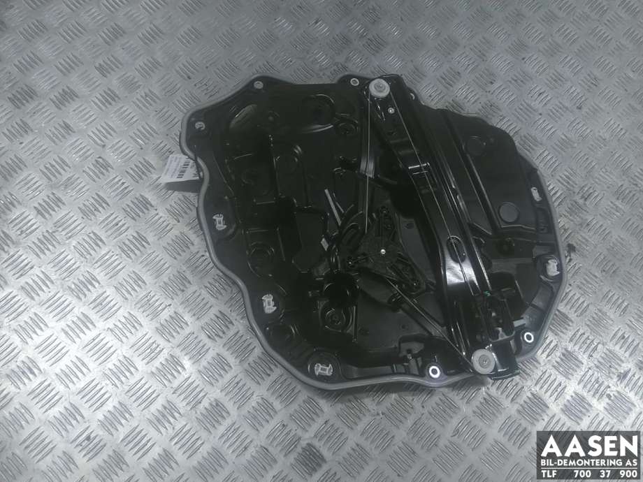 Ruteheis høyre bak til BMW i5, 2024-->> (G60/G61) (G60/G61) (51 35 5 A8D A34)