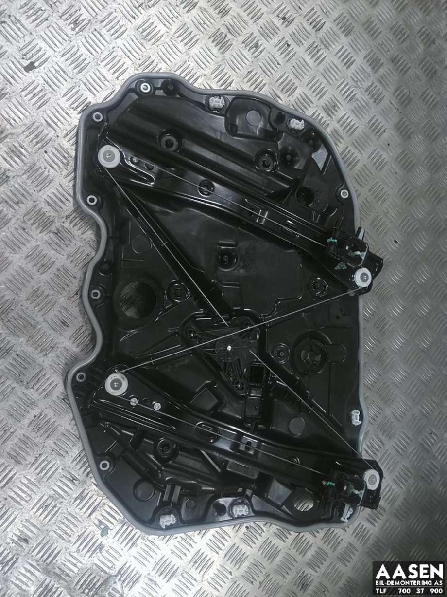 Ruteheis venstre foran til BMW i5 2024-->> (G60/G61) (G60/G61) (51 33 5 A8D A31|67 62 5 A28 AC3|)