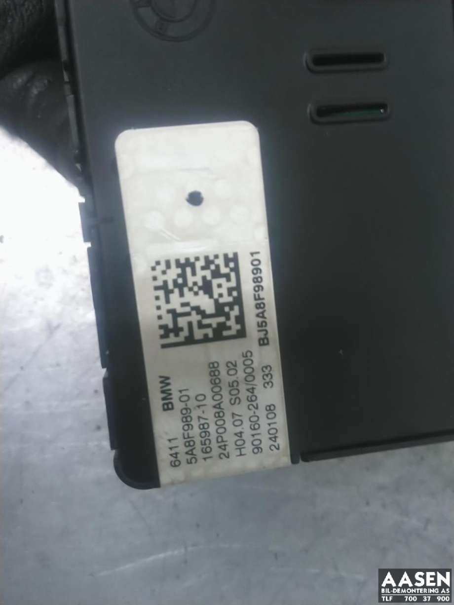 Varmeapparat betjening bak til BMW i5 2024-->> (G60/G61) (G60/G61) (61 31 5 A8F 989|)
