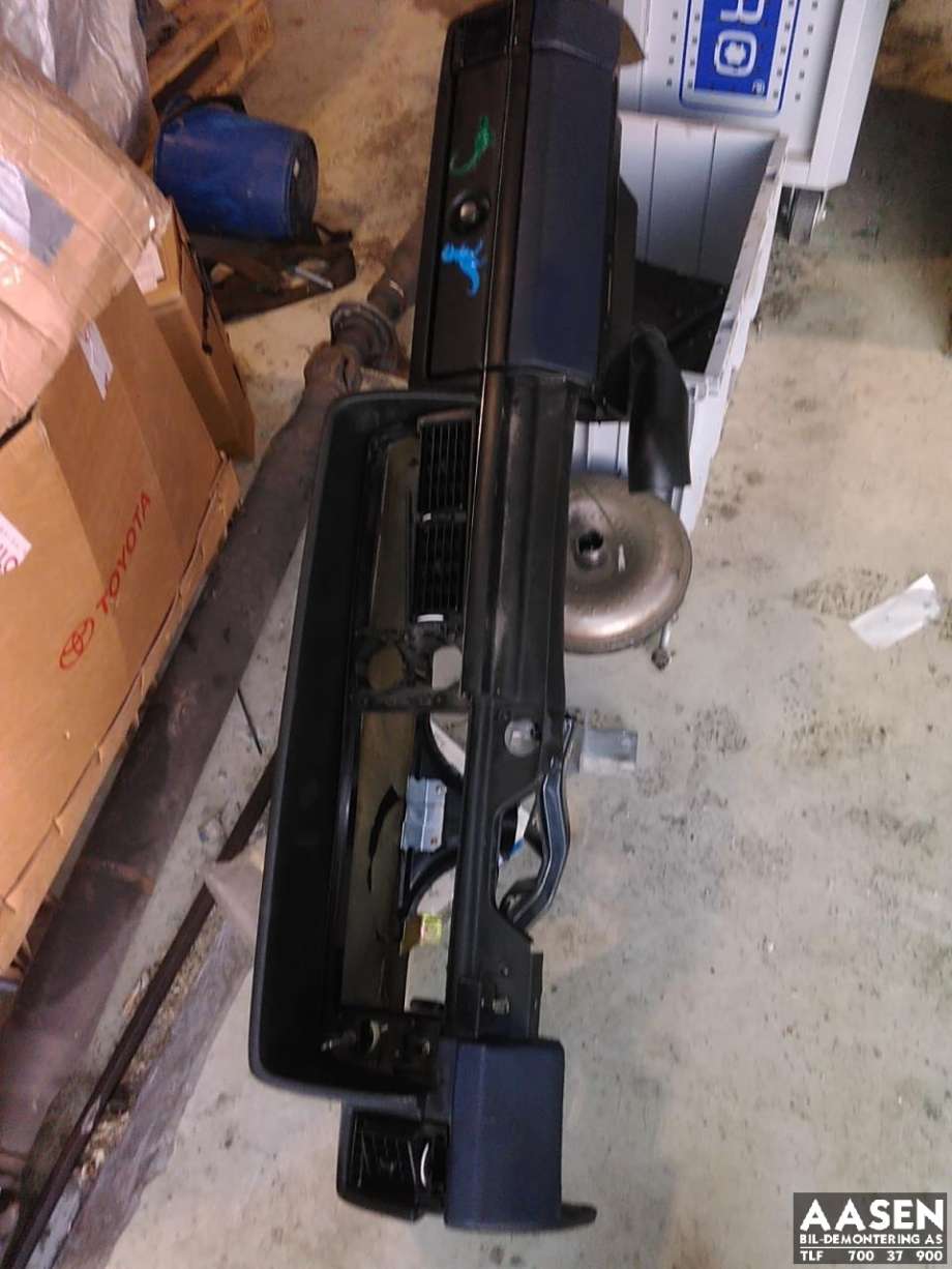 Dashbord polstring til Volvo 240, 1981-1987