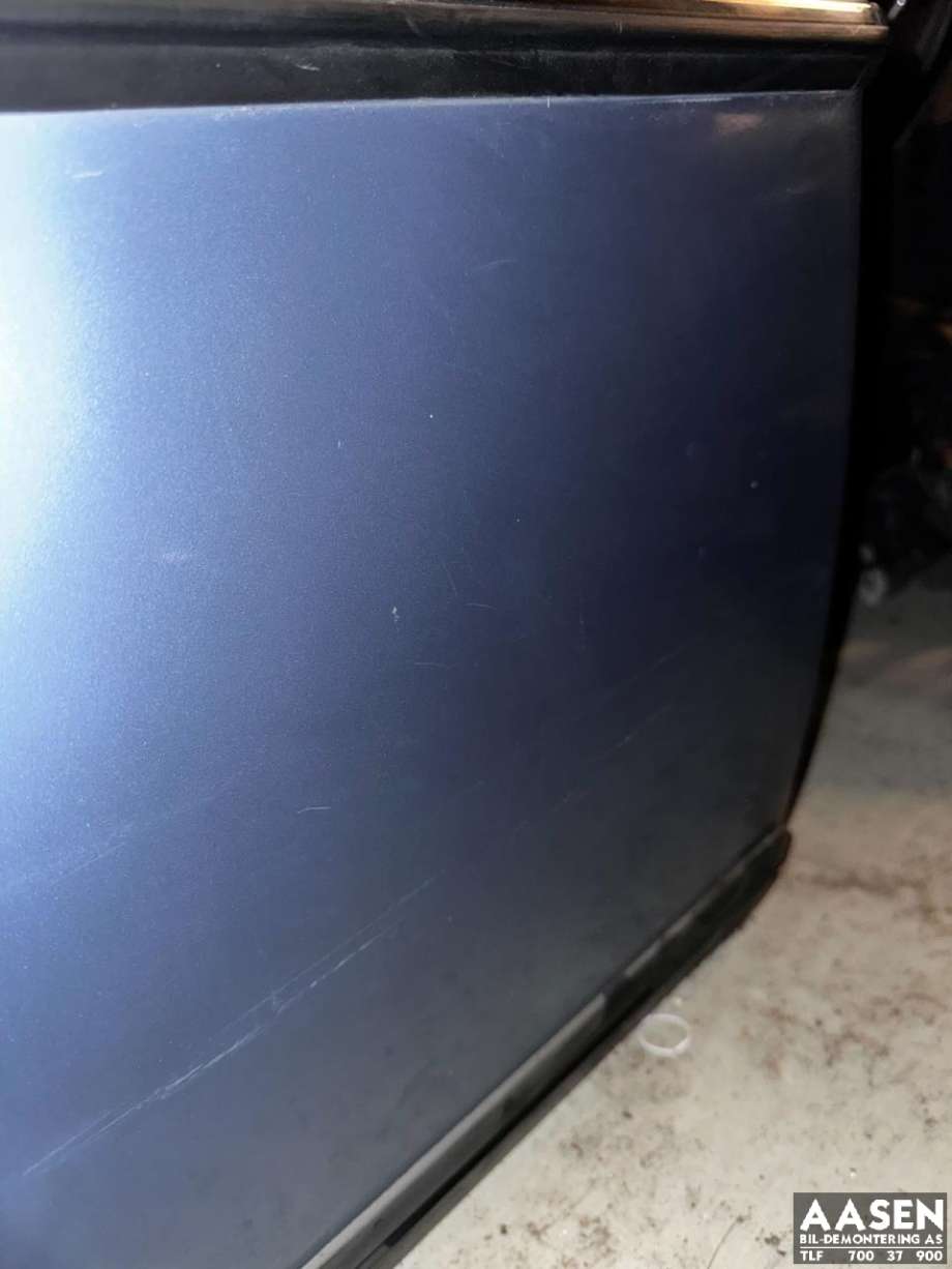 Dør høyre bak til Volvo 240 1981-1987  