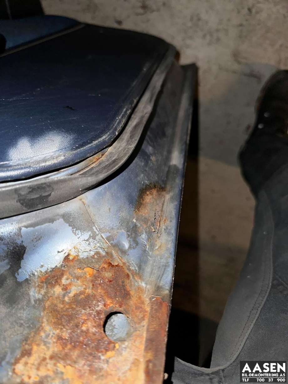 Dør høyre bak til Volvo 240 1981-1987  
