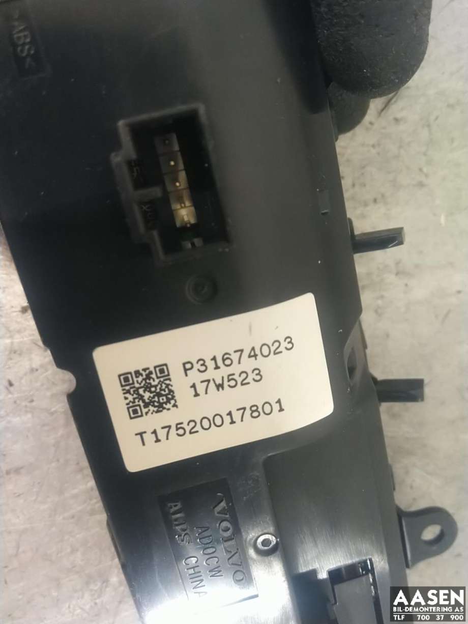Varmeapparat betjening bak til Volvo XC90 2015-2025 (Type II)  (P31674023|)