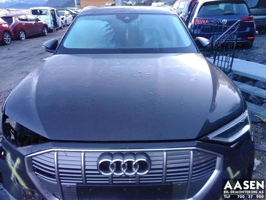 Panser til Audi e-tron 2018-->>  (4KE 823 029 A|)