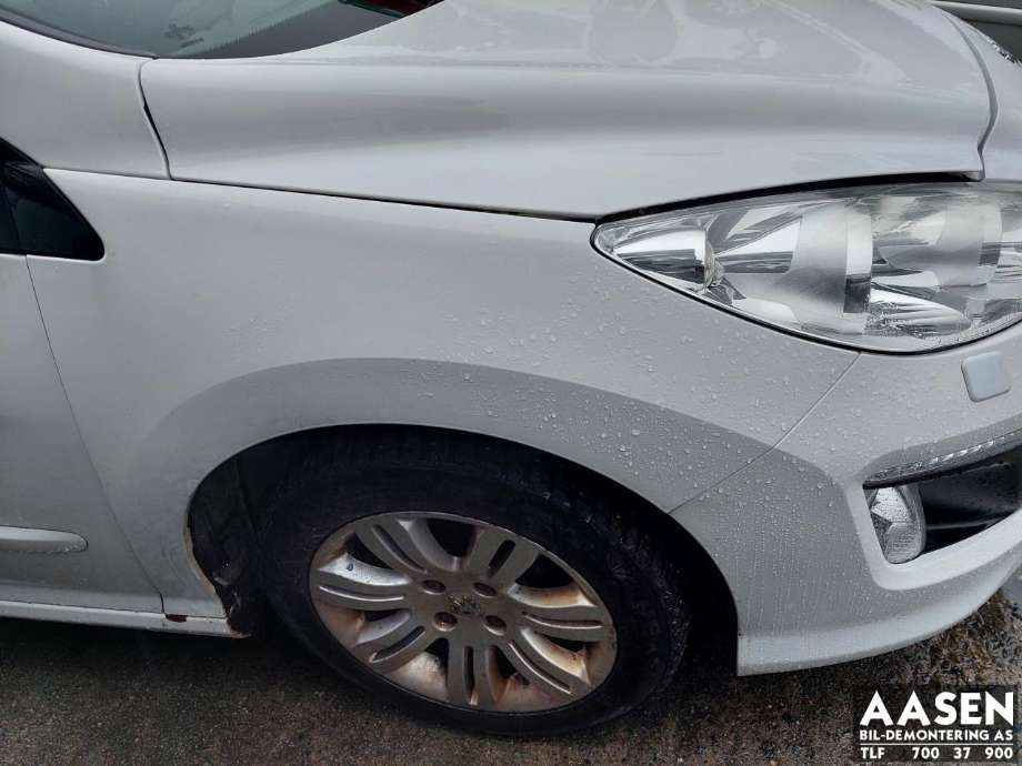 Skjerm høyre foran til Peugeot 308 2011-2013 (Type I, Fase 2) (7841 Y1|)