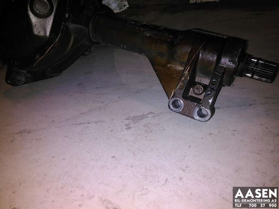 Kardang klokke foran til Dodge Ram 2003-2008 (Type III)  (52070412AA|52070385AB|)