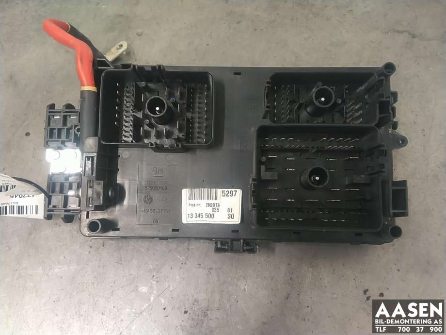Sikringsboks motorrom til Opel Insignia A 2009-2014