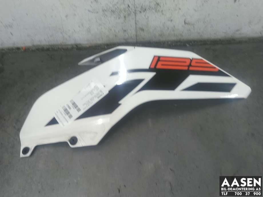 MC, Deksel, side høyre til MC KTM 125 Duke, 2017-2022
