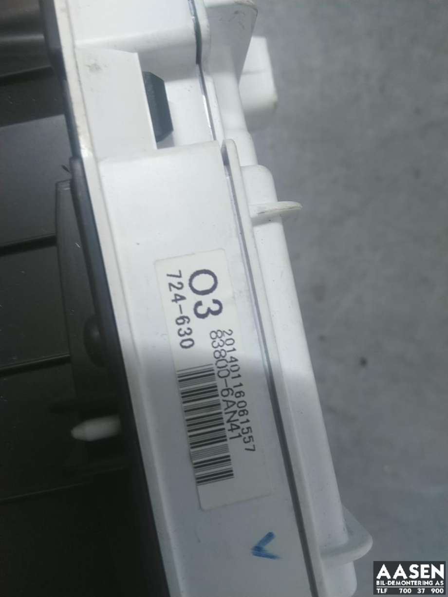Instrumentpanel til Toyota Land Cruiser 150 2014-->> (Fase 2)  (838006AN41|838006AN42|)