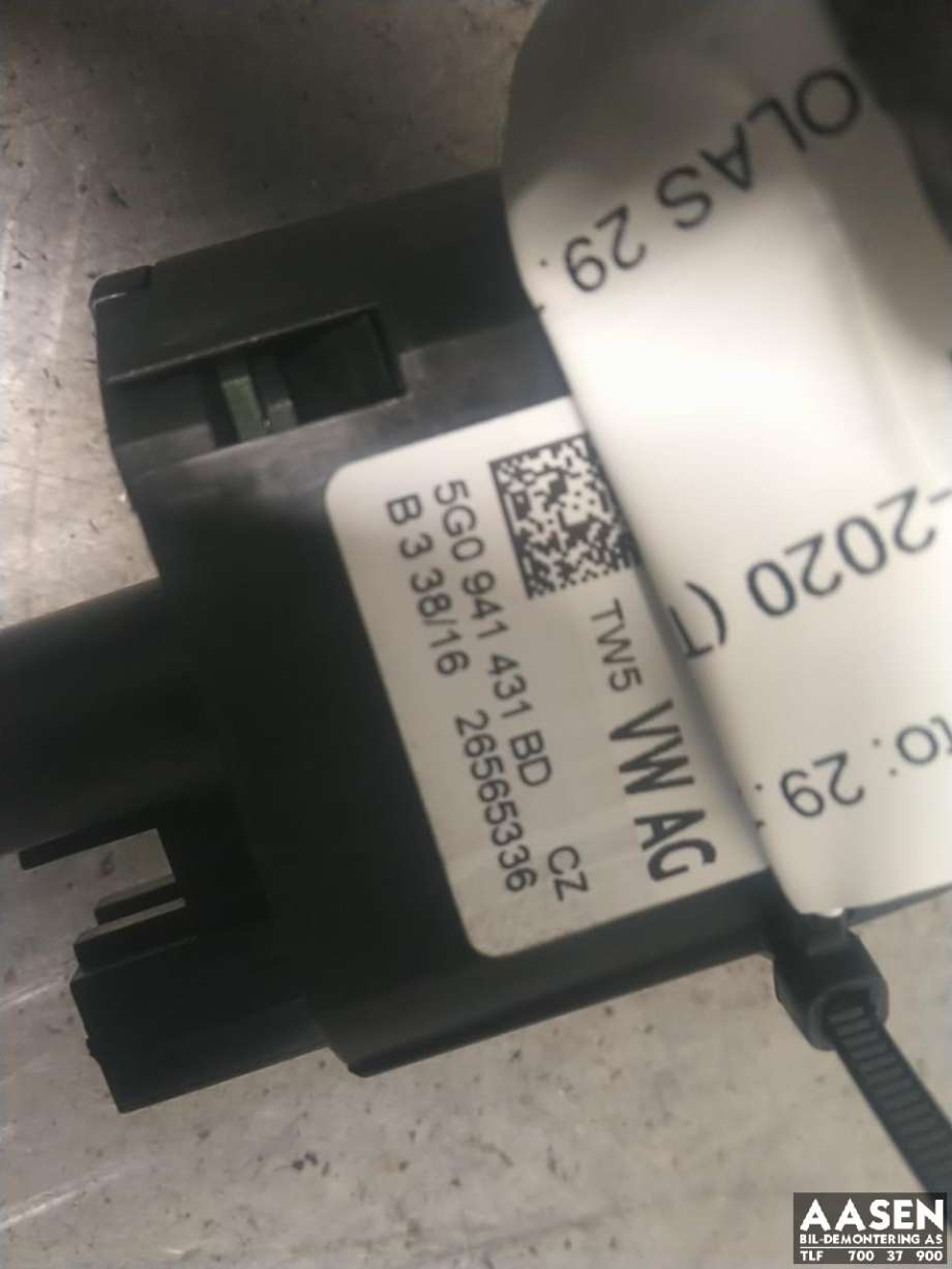 Bryter lys til VW Tiguan 2016-2020 (Type II, Fase 1)  (5G0 941 431 BD|)
