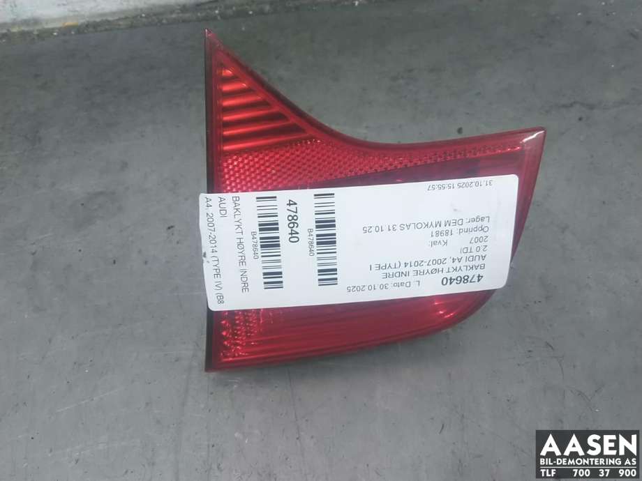 Baklykt høyre indre til Audi A4 2004-2008 (Type III) (B7) (B7) (8E5 945 094 A|)