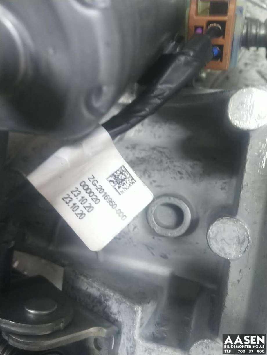 Rattaksel til Tesla Model Y 2021-2024 (Type I) (1188811-00-D|)