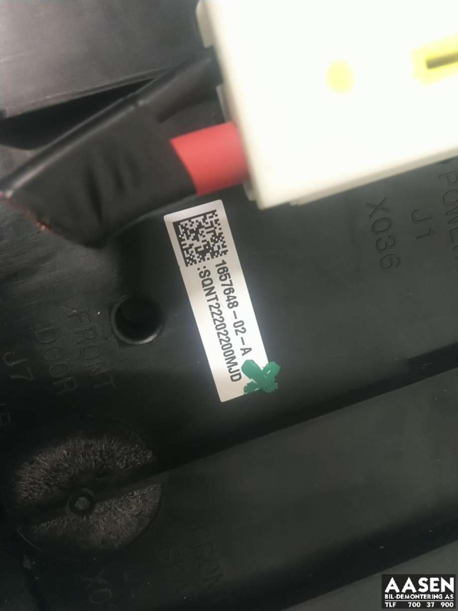 Styreenhet comfort (BCM) til Tesla Model Y 2021-2024 (Type I) (1657648-02-A|)