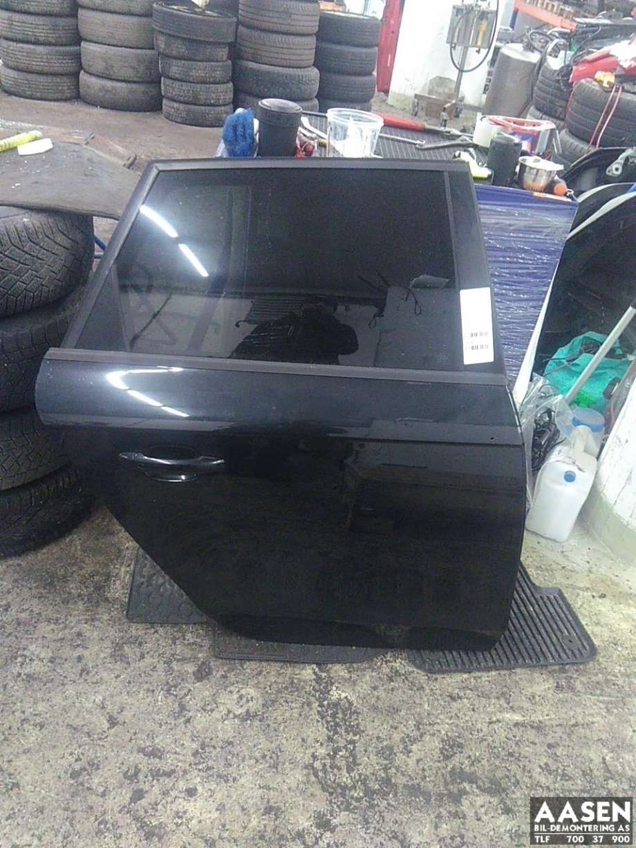 Dør høyre bak til Audi A4 2007-2014 (Type IV) (B8) (B8) (8K9 833 052 D|)