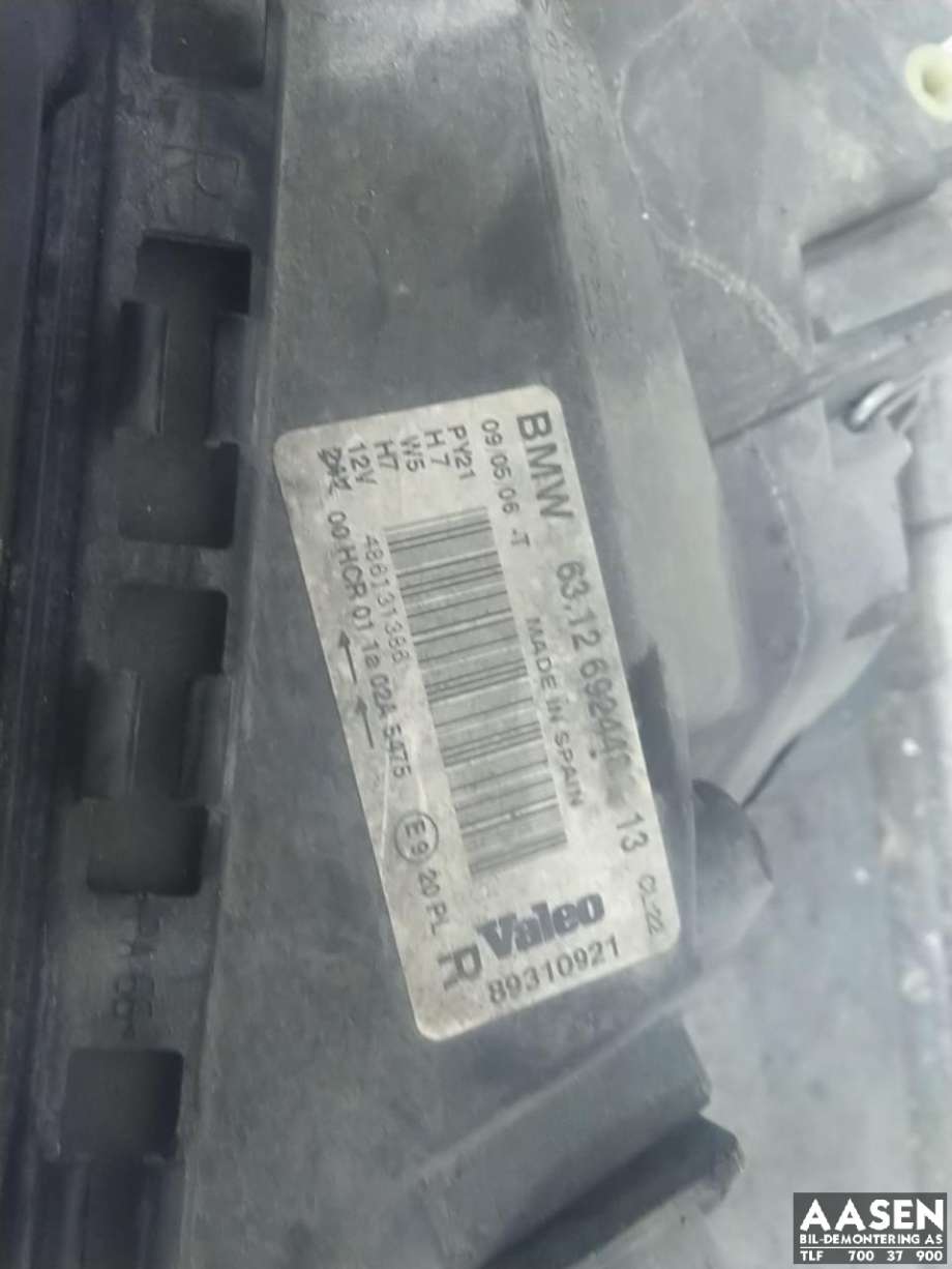 Frontlykt høyre halogen til BMW 1-Serie 2004-2011 (E81/E82/E87/E88) (E81/E82/E87/E88) (63 12 6 924 486|)