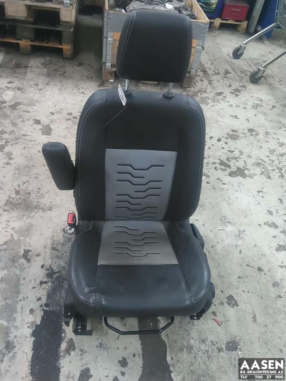 Sete foran venstre til Ford Transit Custom 2013-2023 (Type I) (N/F|)