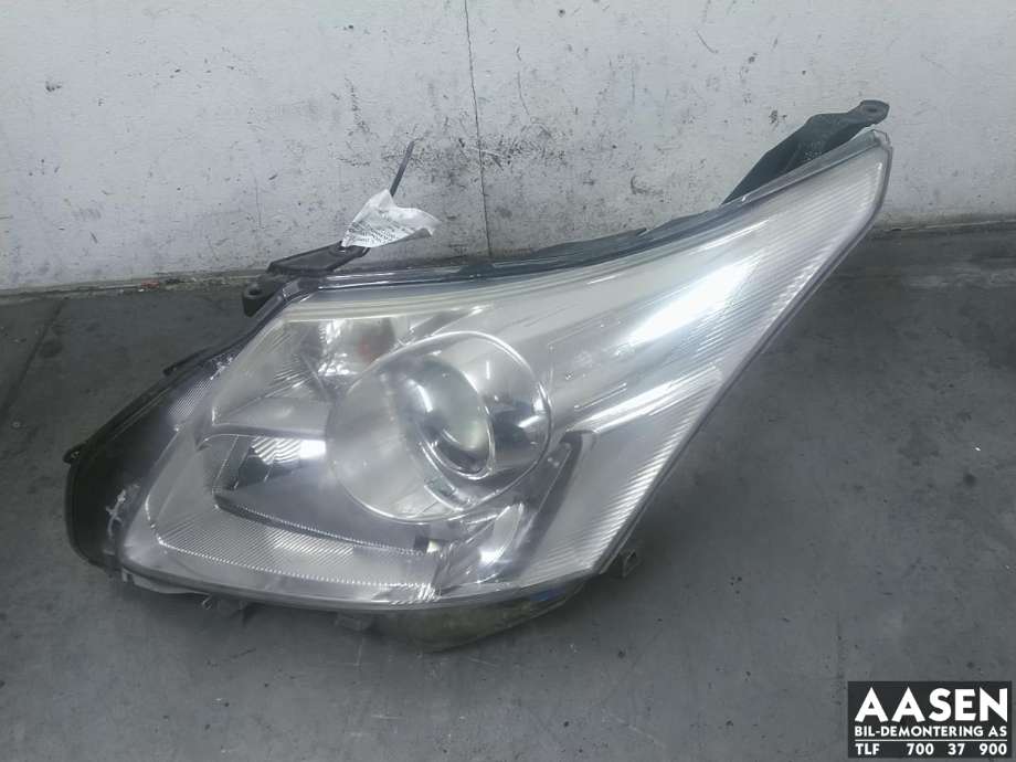 Frontlykt venstre halogen til Toyota Avensis 2009-2015 (Type III, Fase 1) (81170-05311|)