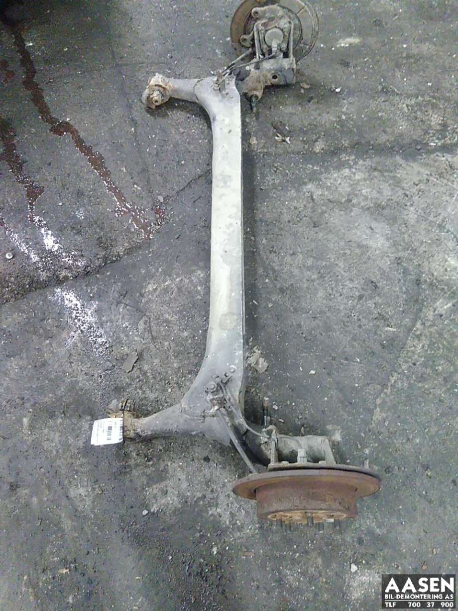 Bakaksel til Toyota Verso, 2004-2009 (Type II)  (421100F010)