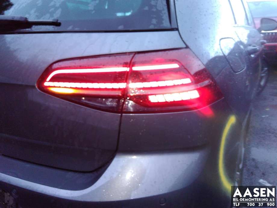Baklykt høyre indre til VW e-Golf, 2017-2020 (Fase 2)  (5G0 945 308 P)