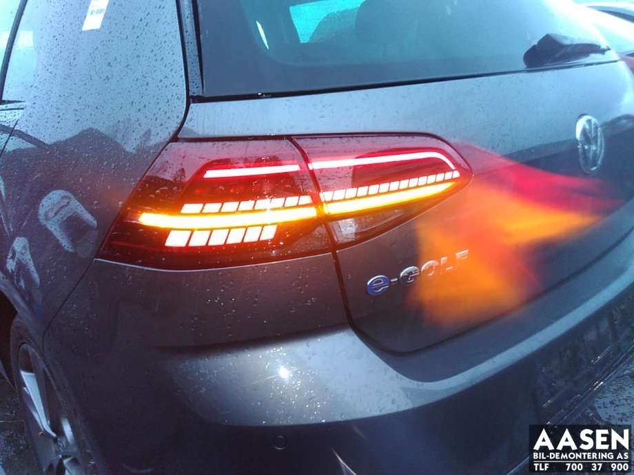 Baklykt venstre indre til VW e-Golf, 2017-2020 (Fase 2)  (5G0 945 307 P)