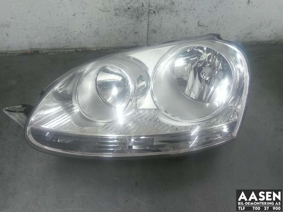 Frontlykt venstre halogen til VW Golf V, Combi 2003-2008 (1K6 941 029 P|)