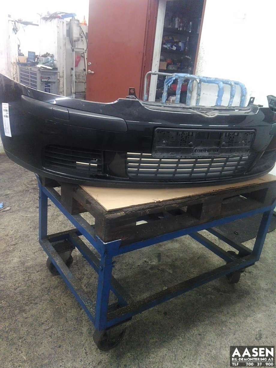 Støtfanger foran til VW Golf V, Combi 2003-2008  (1K0 807 217 F|)