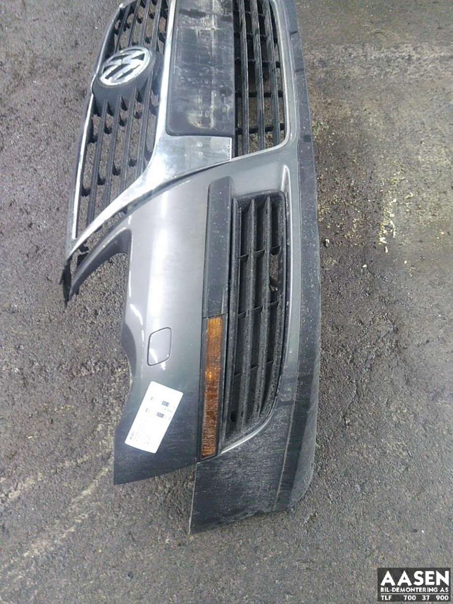 Støtfanger foran til VW Passat 2005-2010 (B6) (B6) (3C0 807 217 E|)