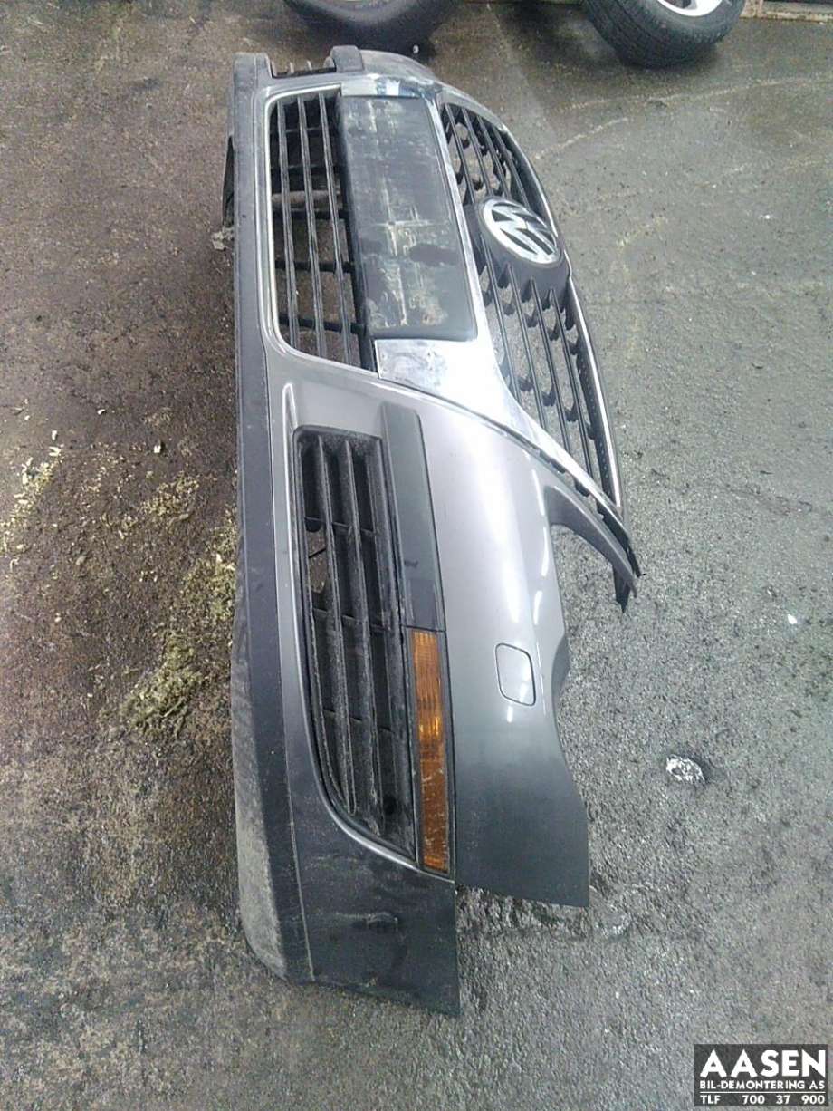 Støtfanger foran til VW Passat 2005-2010 (B6) (B6) (3C0 807 217 E|)