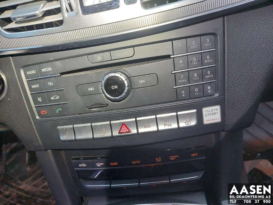 Bilstereo til Mercedes E-Klasse, 2013-2016 (Fase 2) (W212) (W212) (A 218 900 33 07)