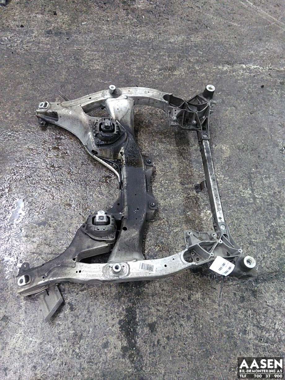 Travers foran hoved til BMW 5-Serie, 2010-2017 (F10/F11) (F10/F11) 