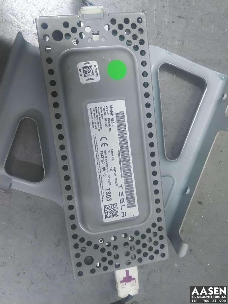 Styreenhet DAB til Tesla Model S 2016-2021 (Fase 2) (1143709-00-B|)