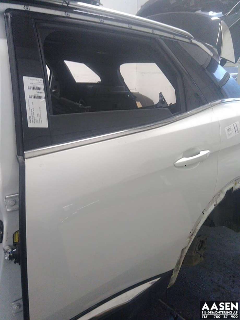 Dør venstre bak til Peugeot 3008, 2016-->> (Type II)  (98 123 172 80)