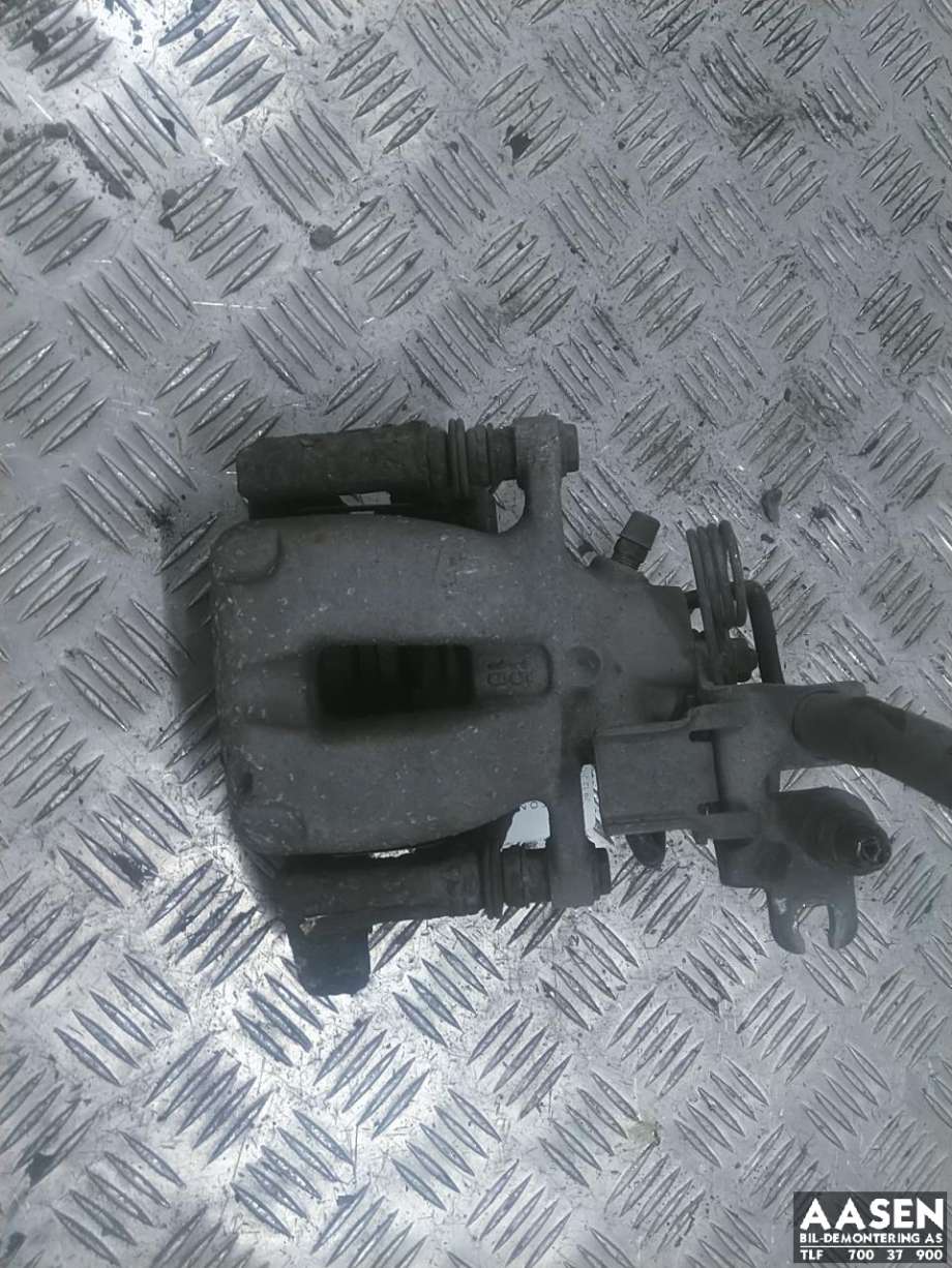 Bremsecaliper høyre bak til VW Caddy, 2004-2010 (Type III, Fase 1)  (2K0 615 424 B)