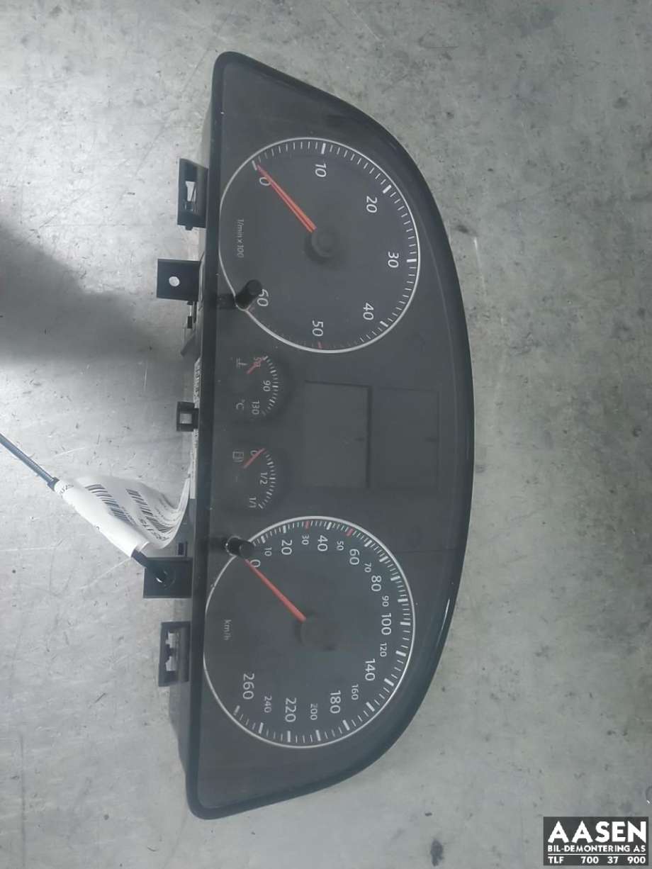Instrumentpanel til VW Caddy, 2004-2010 (Type III, Fase 1)  (1T0 920 853 CX)