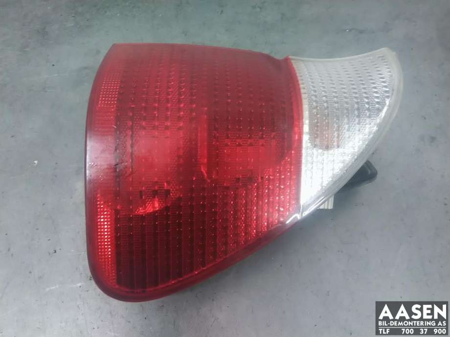 Baklykt høyre ytre til BMW X5, 2000-2006 (E53) (E53) (63 21 7 158 388)
