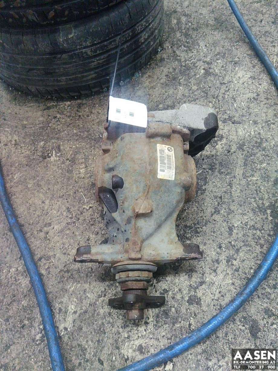 Kardang klokke bak til BMW 3-Serie 2012-2018 (F30/F31/F34) (F30/F31/F34) (33 10 7 599 470|)