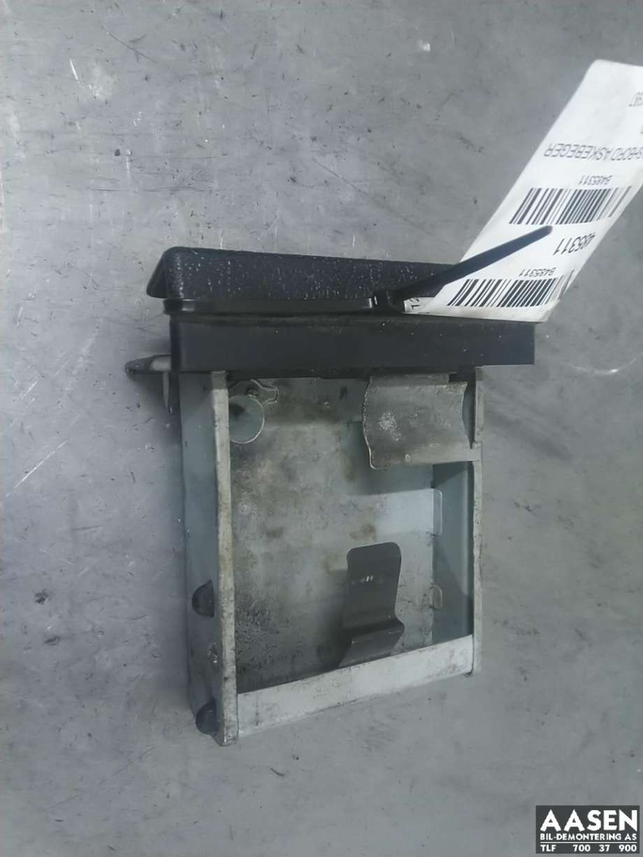 Dashbord askebeger til Volvo 240, 1981-1987