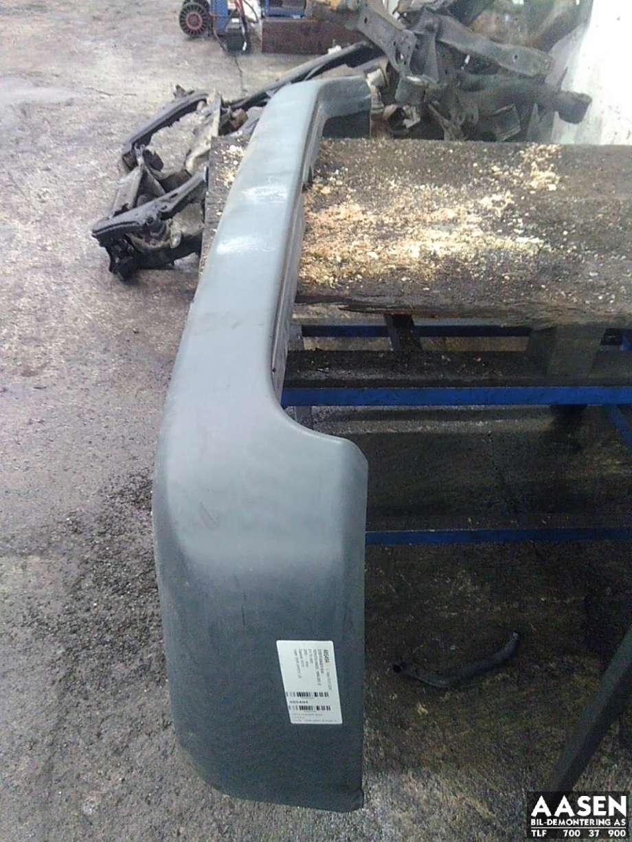 Støtfanger bak til Toyota Hiace 1996-2001 (Fase 1) (5215926070|)