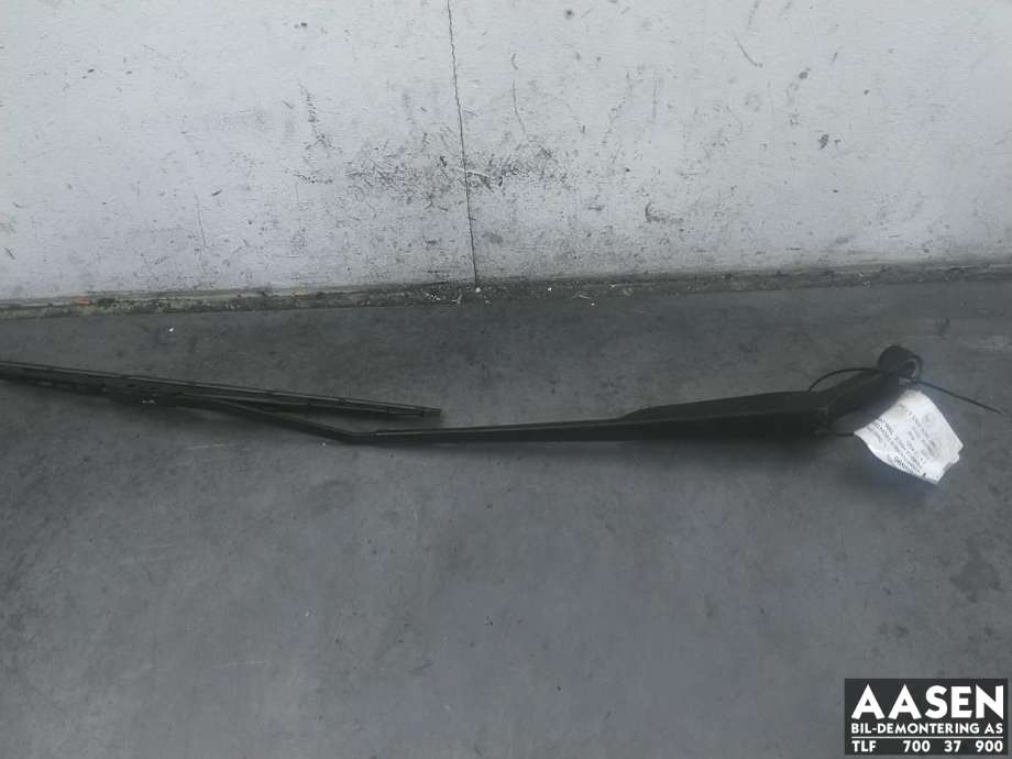 Viskerarmer frontrute til Toyota Hiace, 1996-2001 (Fase 1)