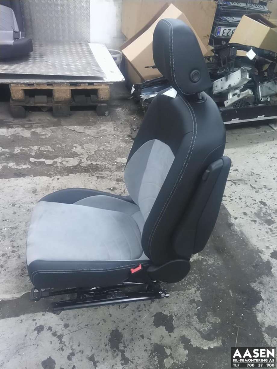 Sete foran høyre til VW ID.3 2020-->>  (N/F|)
