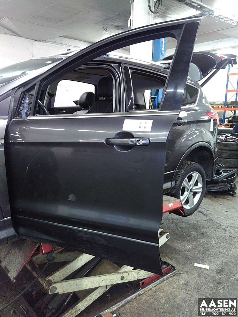 Dør venstre foran til Ford Kuga 2013-2019