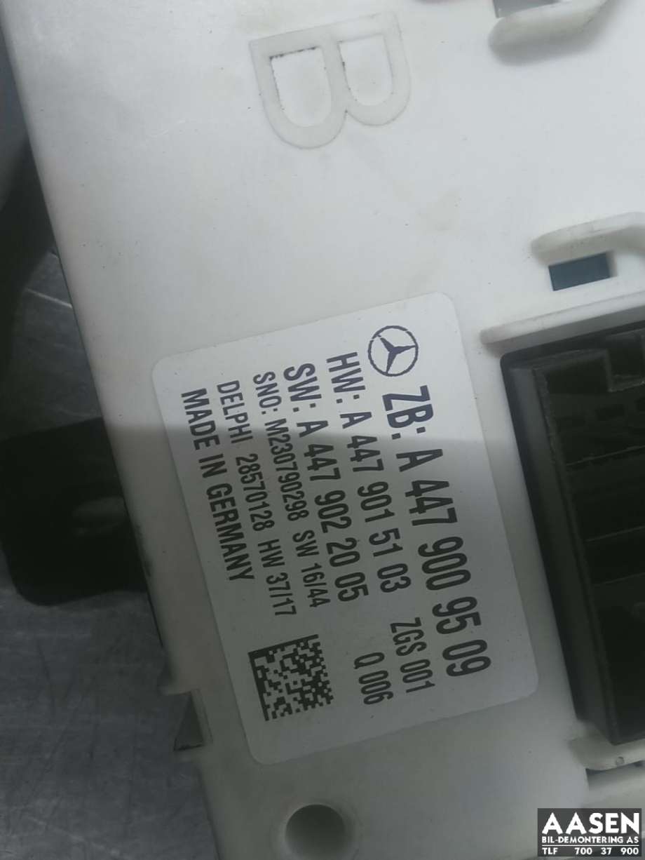 Styreenhet (SAM - Signal Acquisition Module) til Mercedes Vito 2014-->> (W447) (W447) (A 447 900 95 09|A 447 900 96 09|)