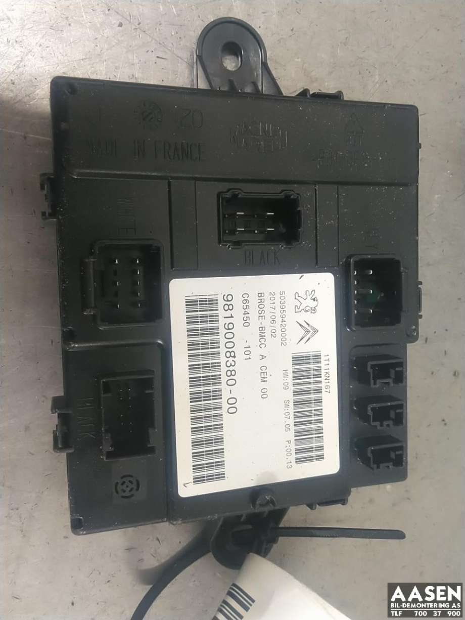 Styreenhet elektrisk bakluke til Peugeot 3008, 2016-->> (Type II)  (9819008380-00)