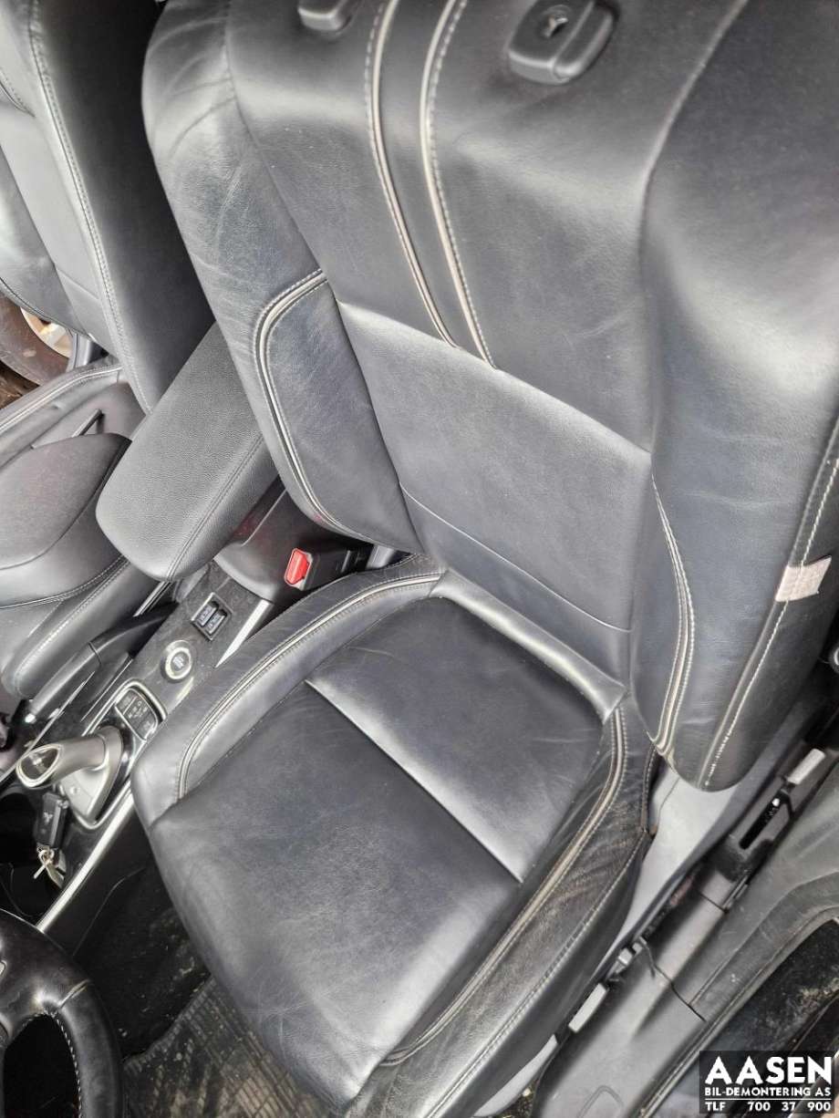 Sete foran venstre til Mitsubishi Outlander, 2015-->> (Type III, Fase 2) (N/F)