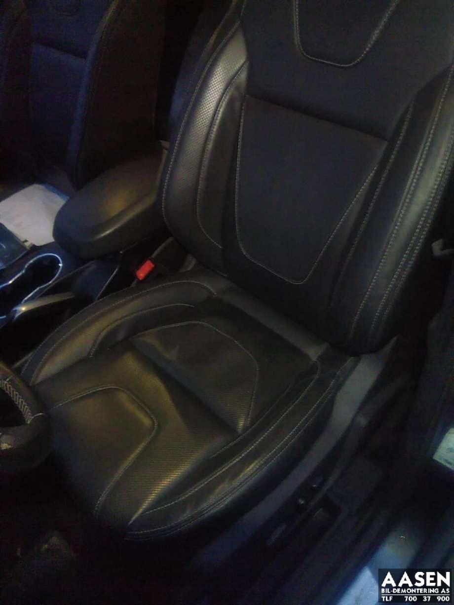 Sete foran venstre til Ford Kuga, 2013-2019  