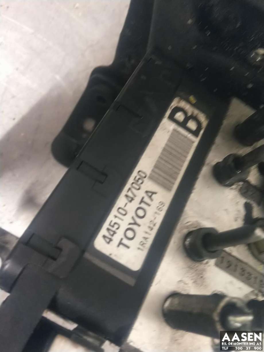 ABS sentral til Toyota Prius 2004-2009 (Type II) (COMBI) (COMBI)